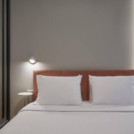 Little Gem: Modern Urban Retreat Appartement Athene Buitenkant foto