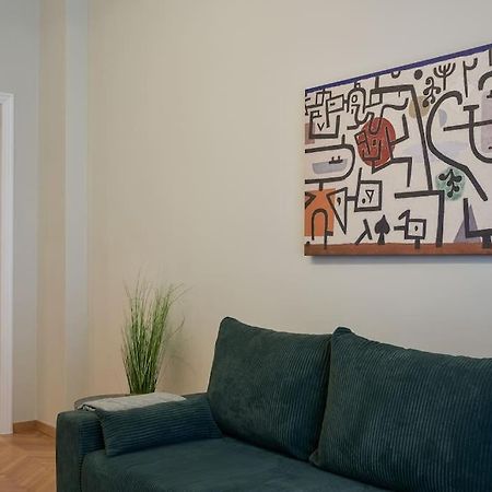 Little Gem: Modern Urban Retreat Appartement Athene Buitenkant foto