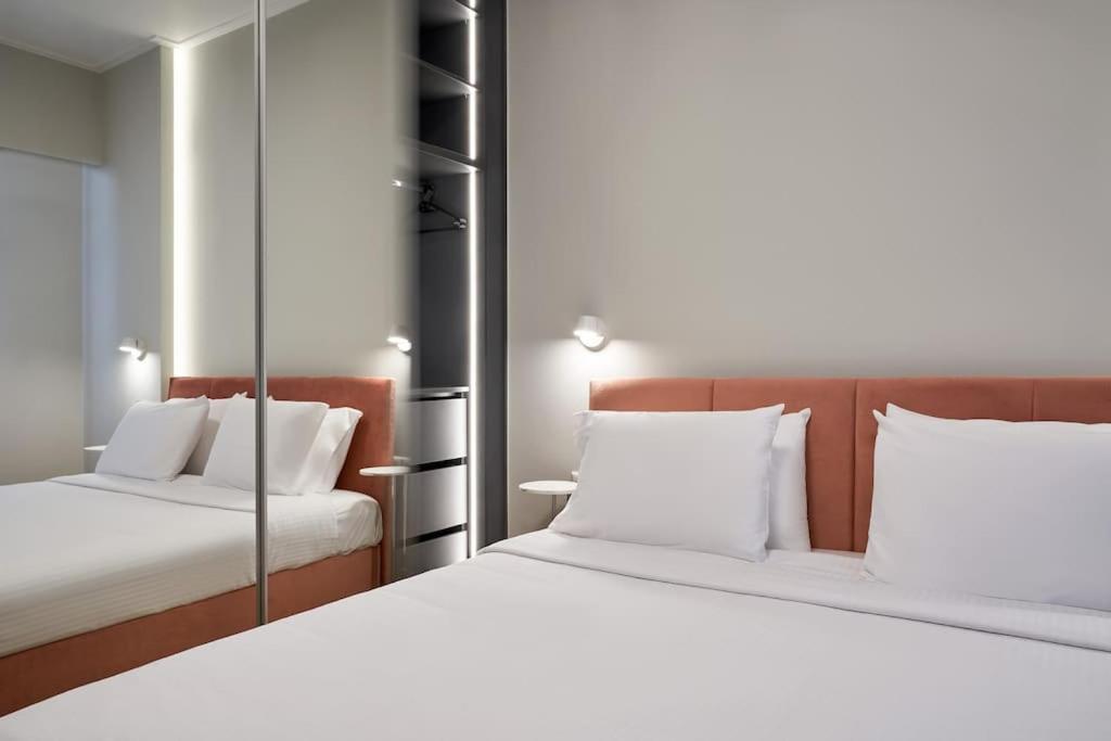 Little Gem: Modern Urban Retreat Appartement Athene Buitenkant foto
